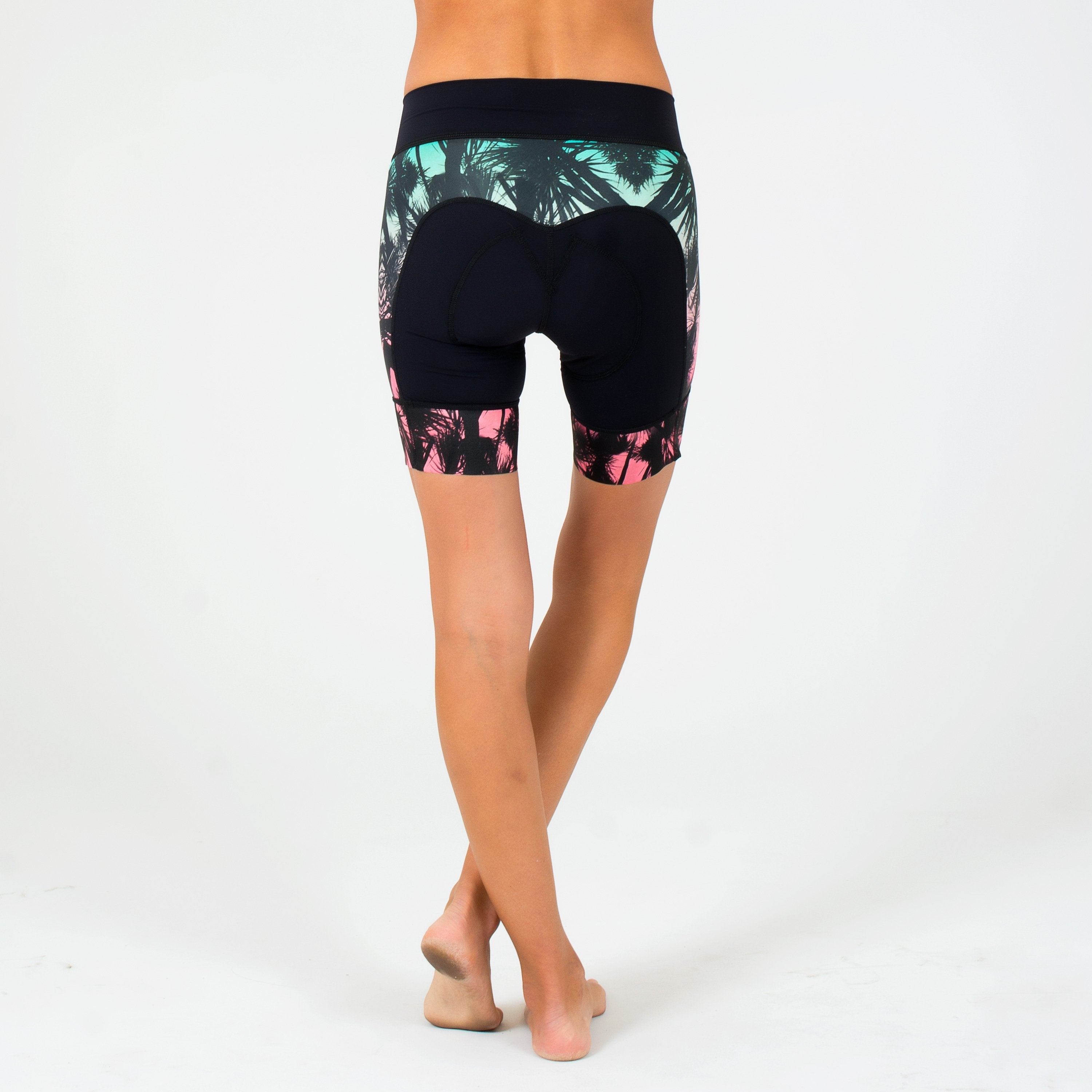 Majestic Palm Daisy Short