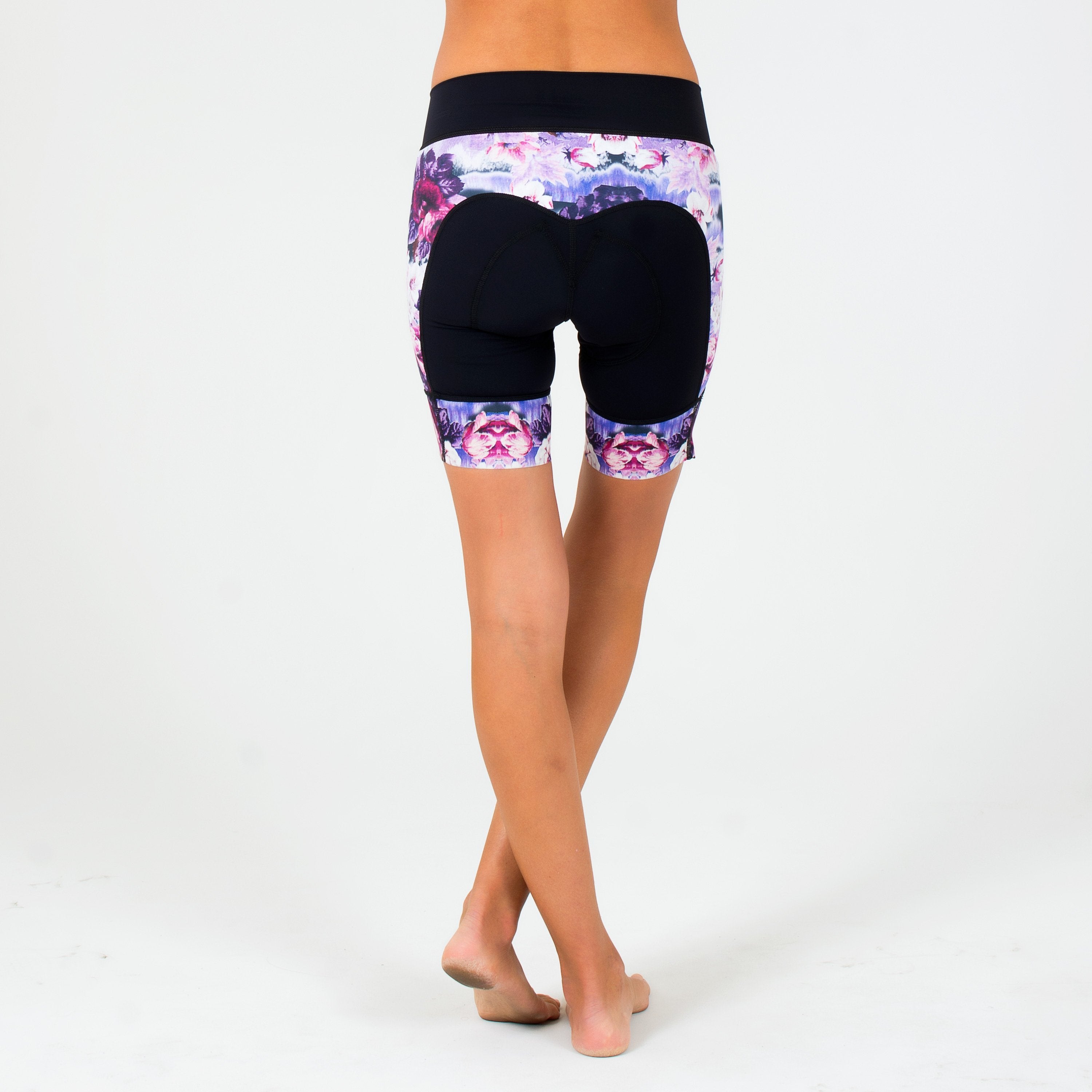 Peonies Daisy Short