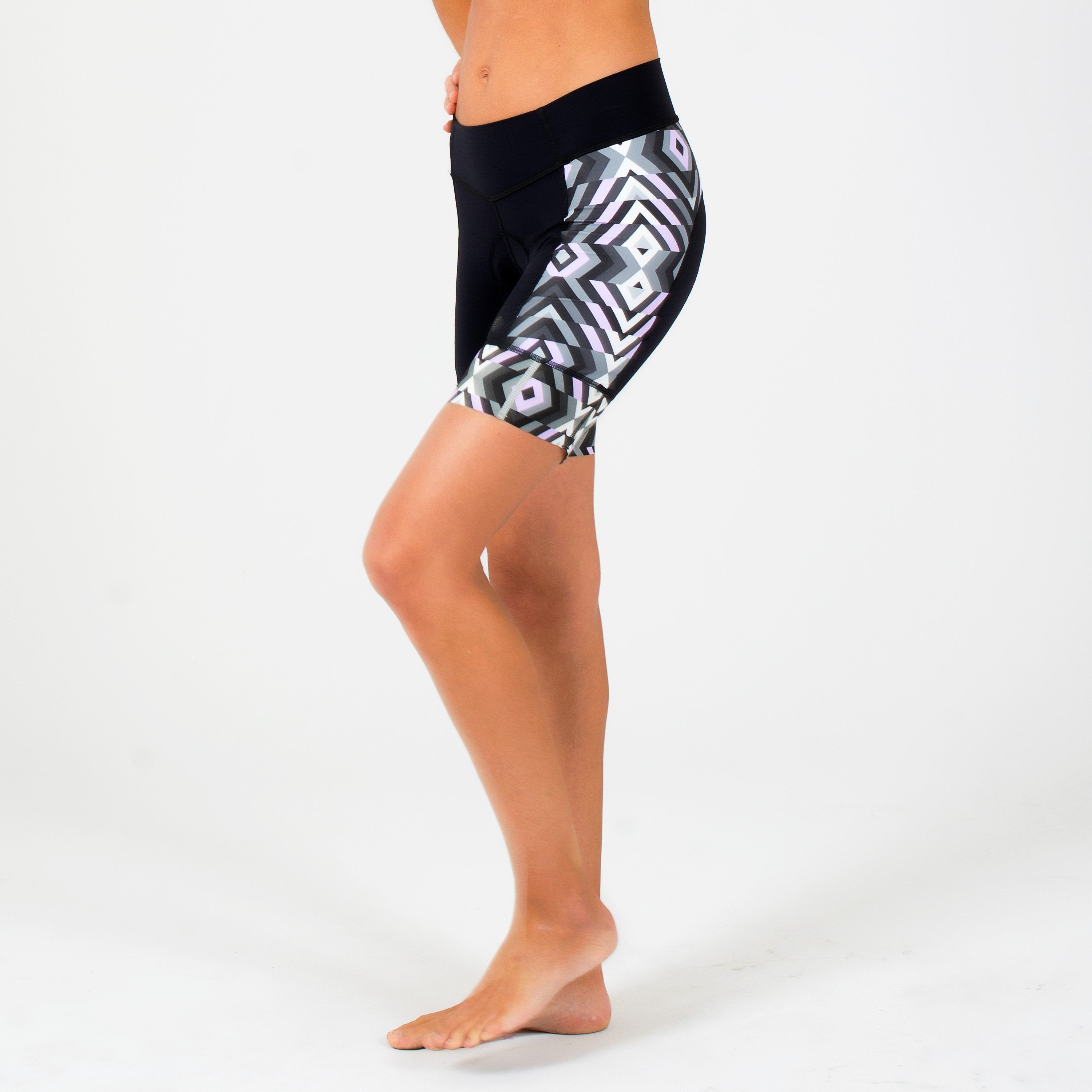 Primitive Daisy Short